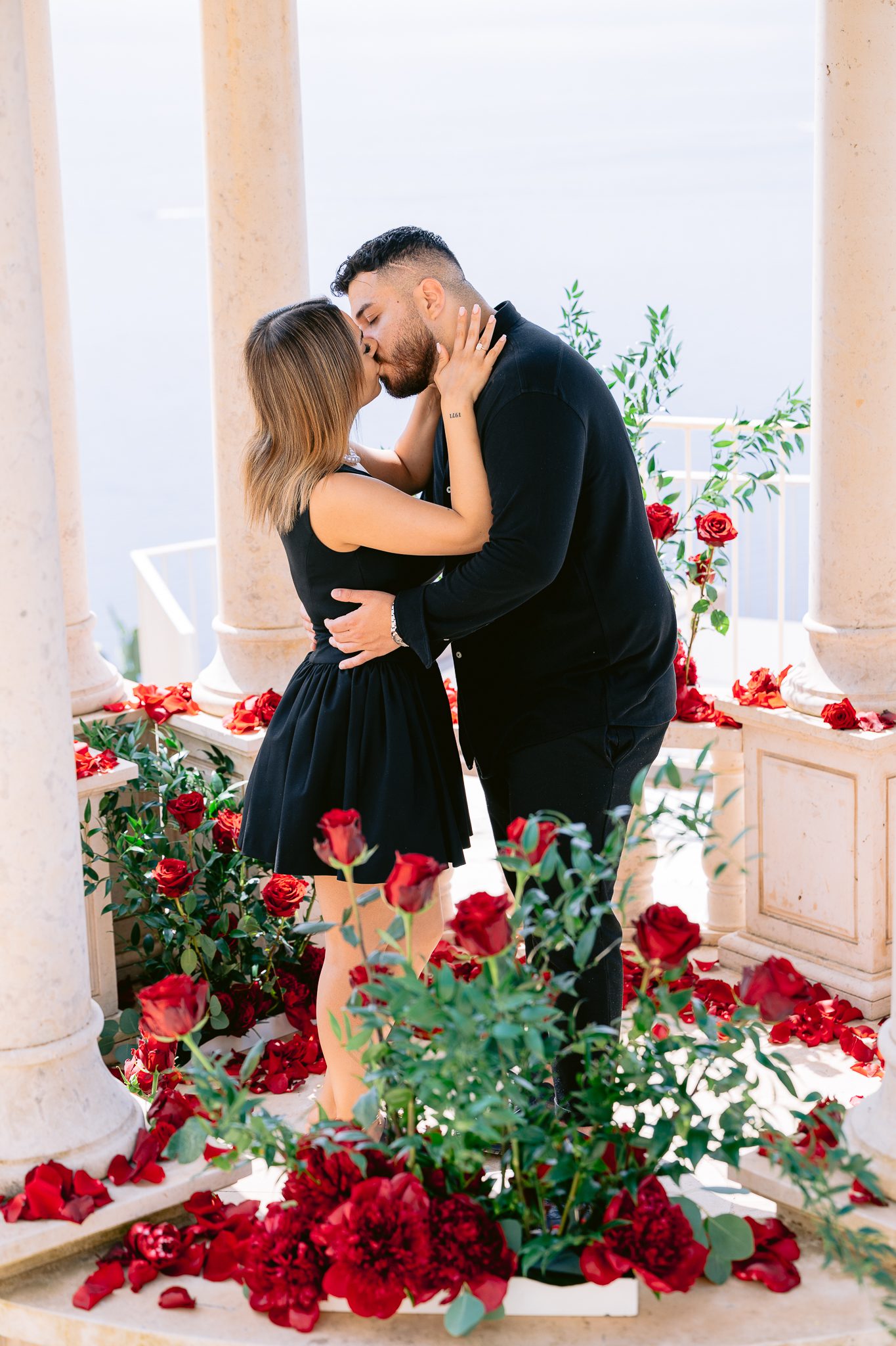 Wedding proposal at the Dôme du Château de La Chèvre d'Or with panoramic sea view