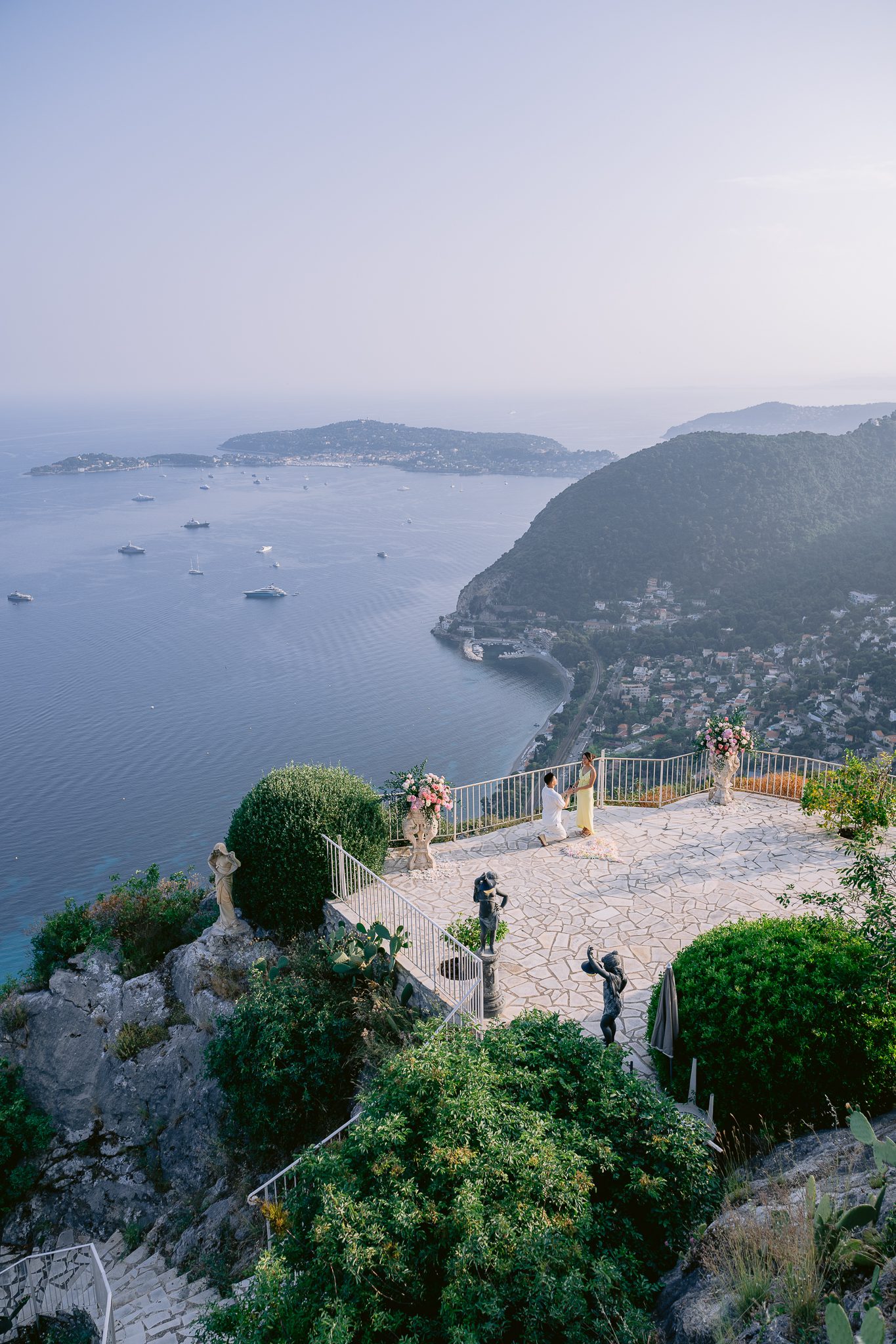 Sunset proposal at La Chèvre d'Or | Third terrace of Café du Jardin