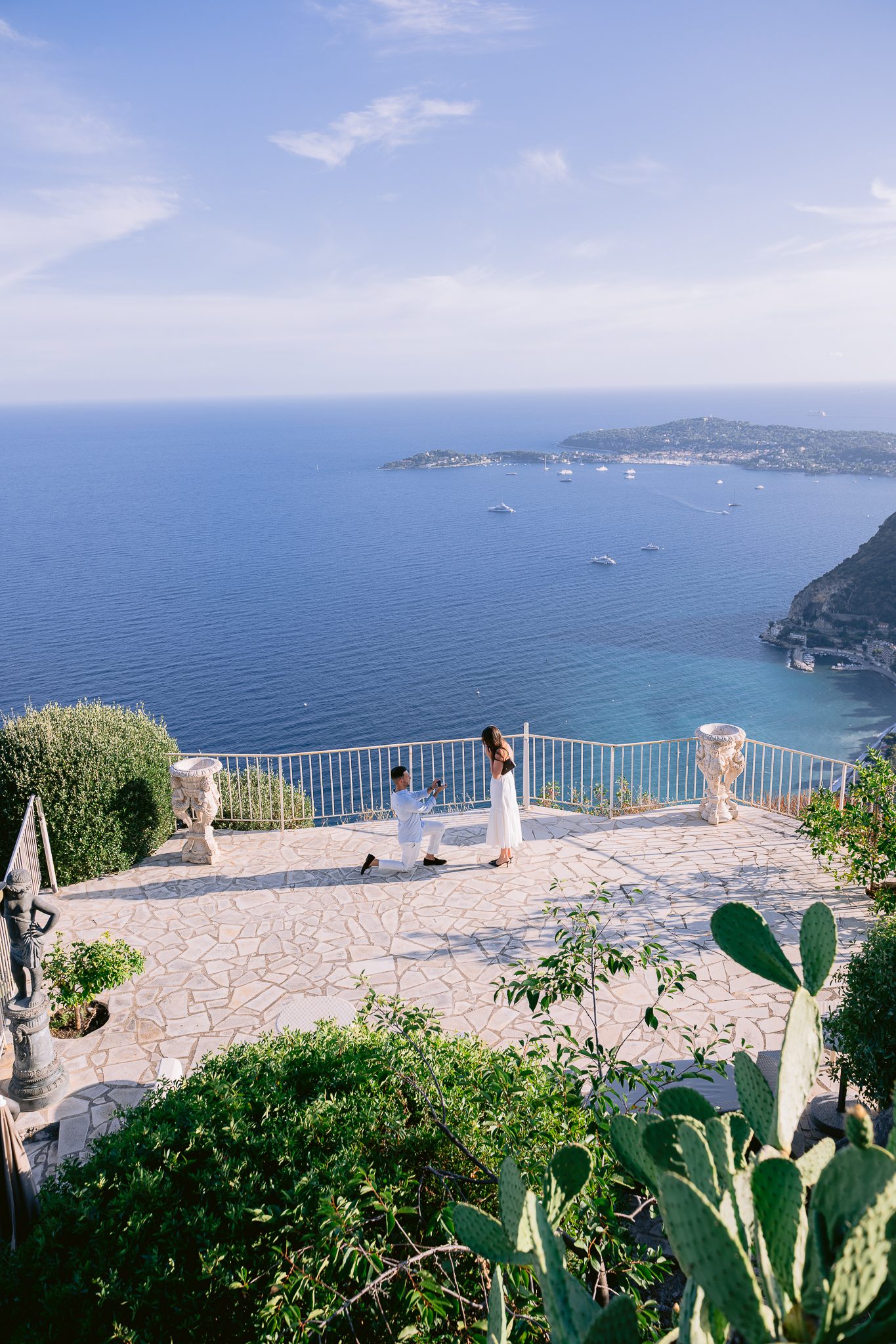Intimate marriage proposal at La Chèvre d'Or | Café du Jardin