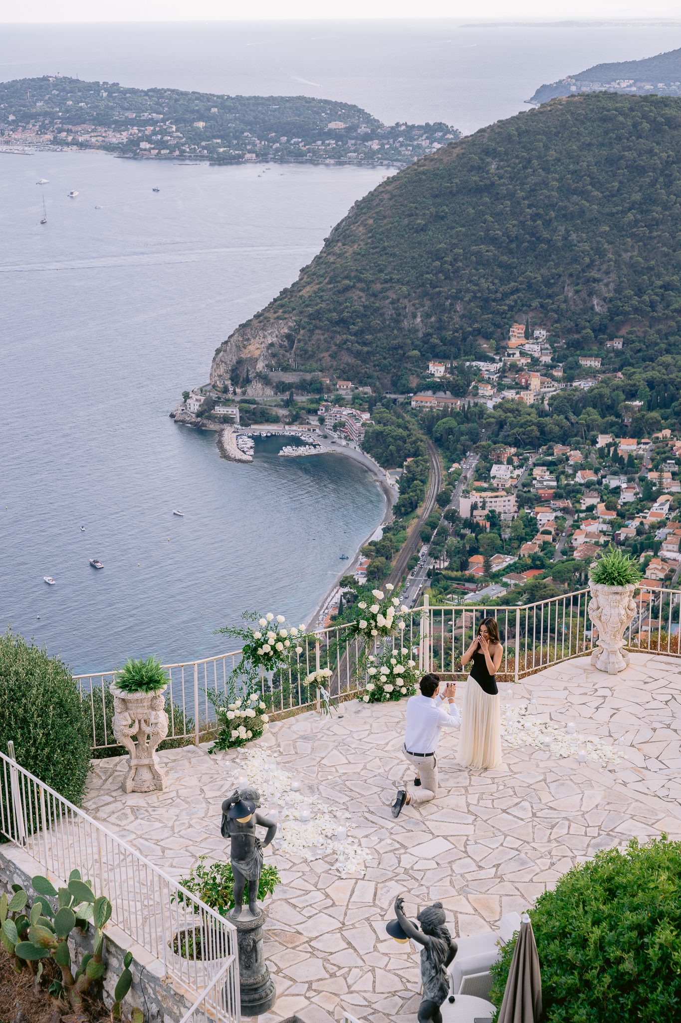 Wedding proposal at La Chèvre d'Or | Café du Jardin in Èze
